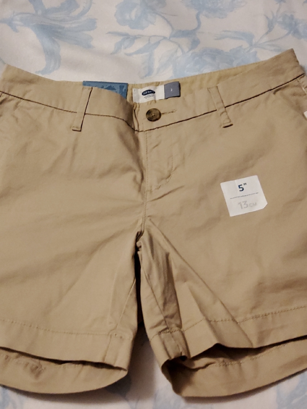 Old Navy Tan Women’s 5" Casual Shorts